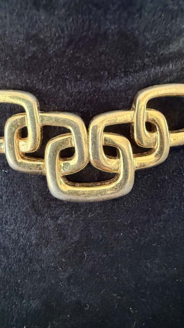 Vintage Trifari Gold Tone Chunky Link Statement Necklace - Picture 2 of 6